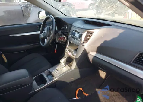 2011 Subaru Legacy 2.5I z USA, uszkodzony, nr VIN 4S3BMBA6XB3250150